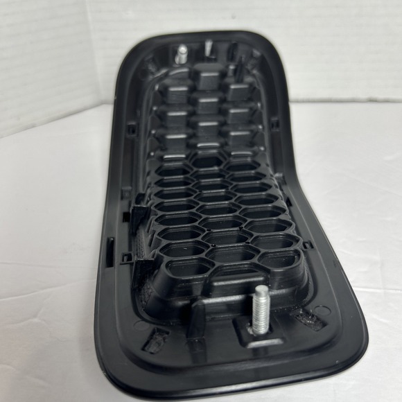 2014-2018 Jeep Cherokee Grille Insert #1 - Picture 4 of 5